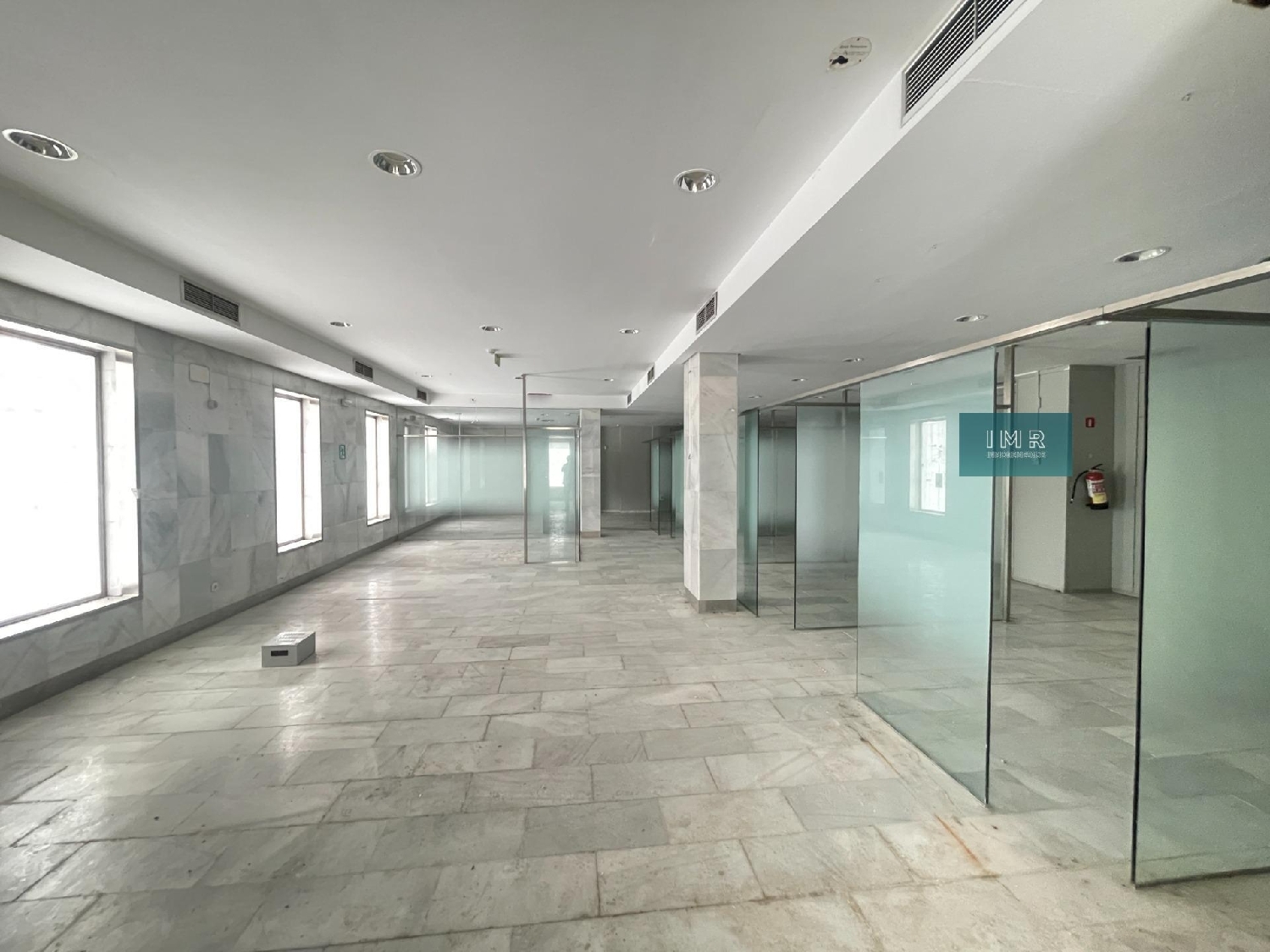  à vendre local commercial Sevilla La Nueva Sur 1