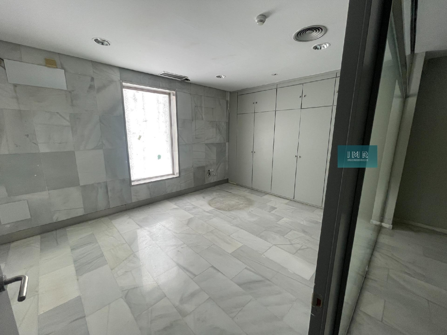  à vendre local commercial Sevilla La Nueva Sur 5