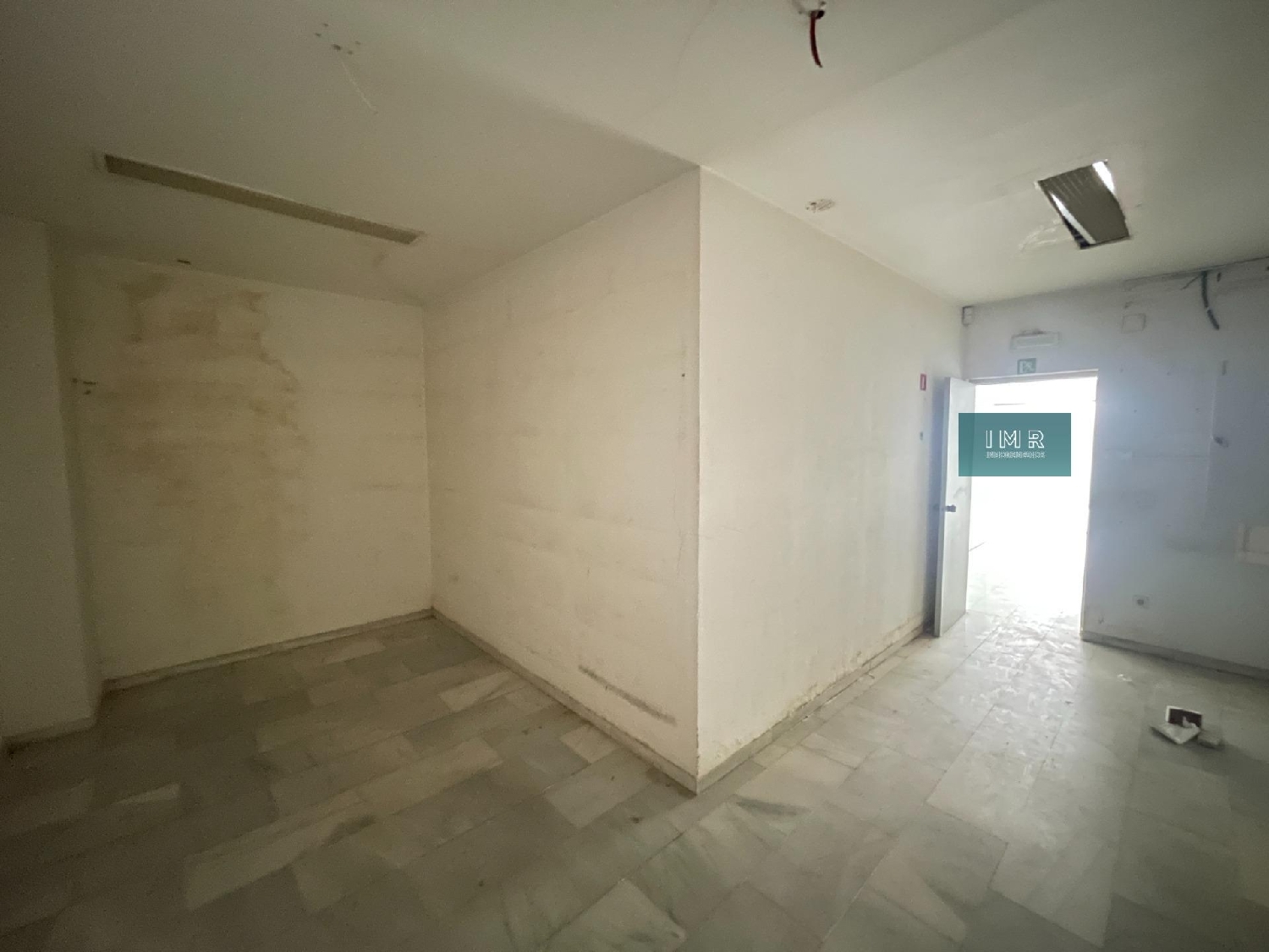  à vendre local commercial Sevilla La Nueva Sur 8