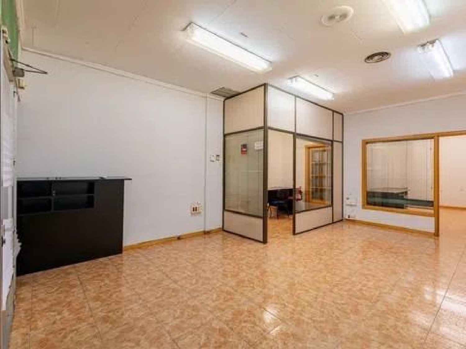  en venta local Valencia De Las Torres Campiña Sur 1