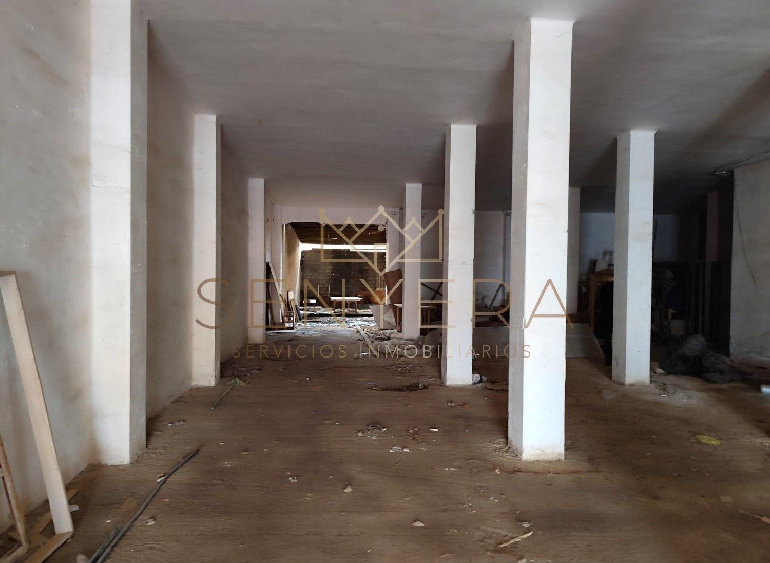 till salu lokal Valencia De Las Torres Campiña Sur 2