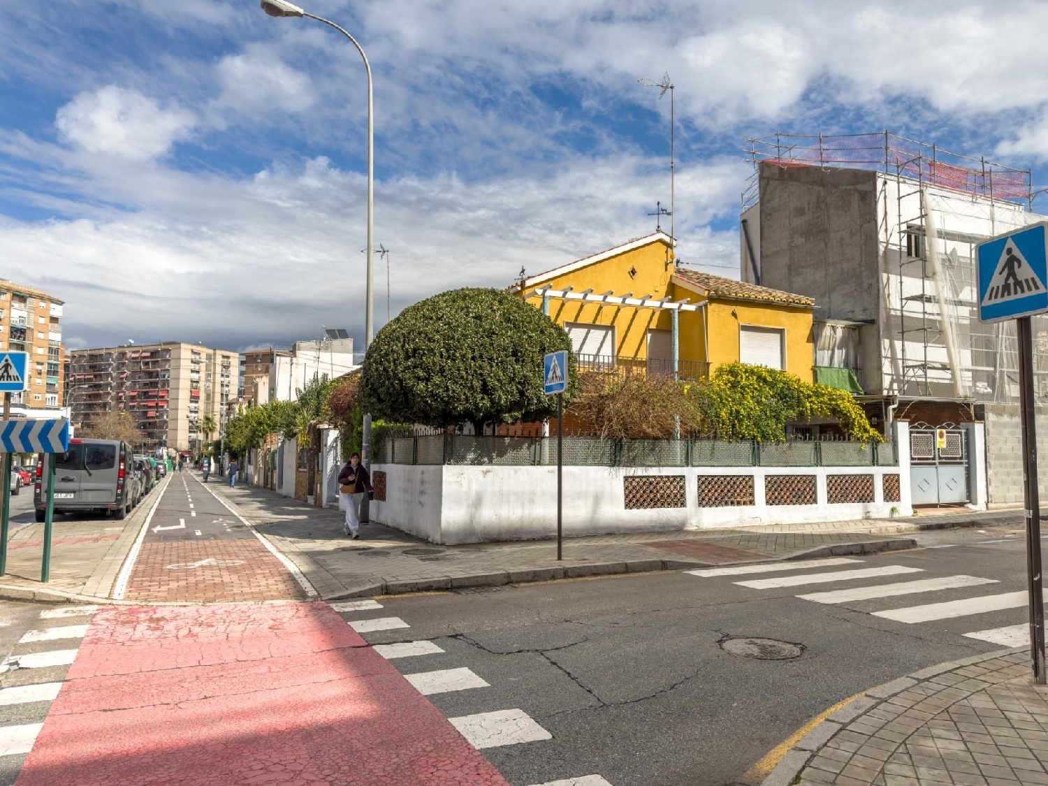  till salu parhus Barrio De Granada Alacantí 4