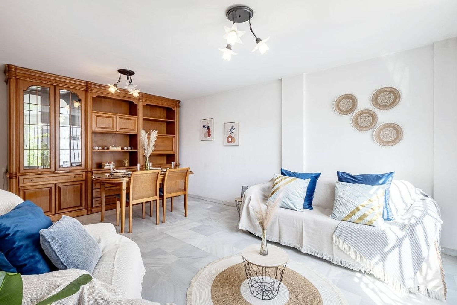 te koop twee-onder-een-kapwoning Farmillans Órdenes 5