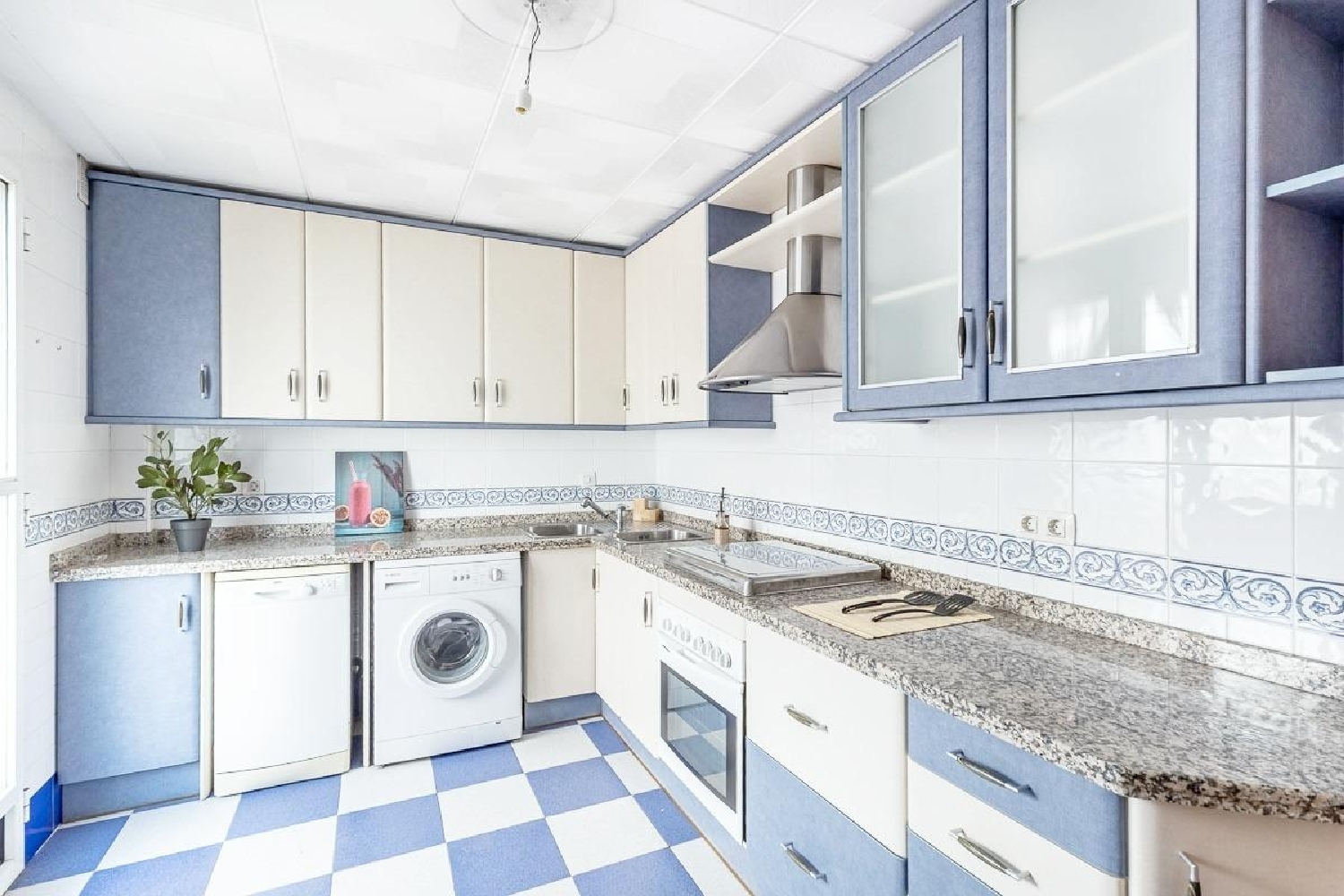 te koop twee-onder-een-kapwoning Farmillans Órdenes 7