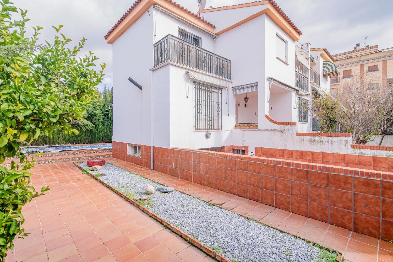  till salu parhus La Zubia Vega De Granada 2