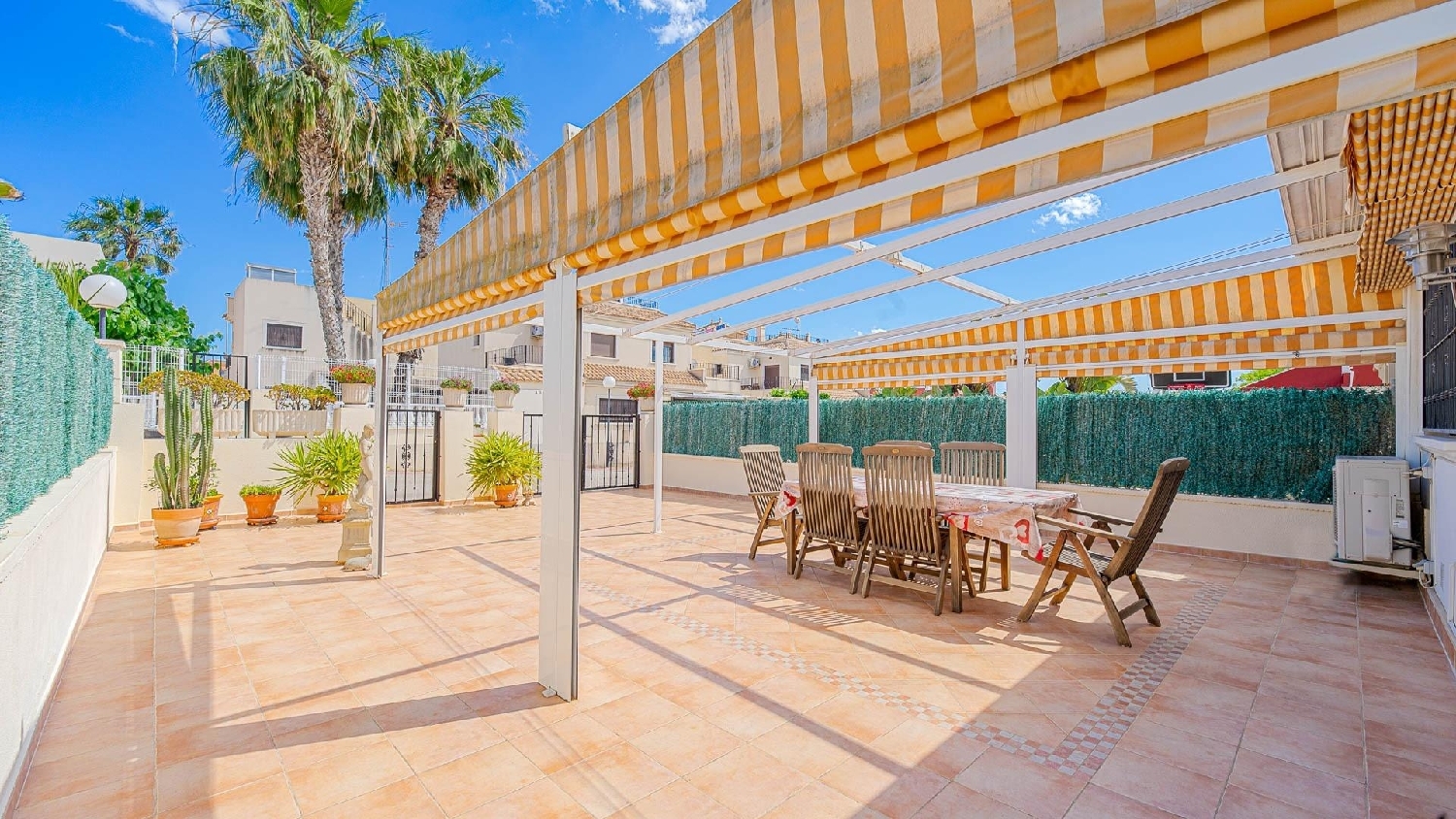  te koop twee-onder-een-kapwoning Torrevieja Baix Segura 2