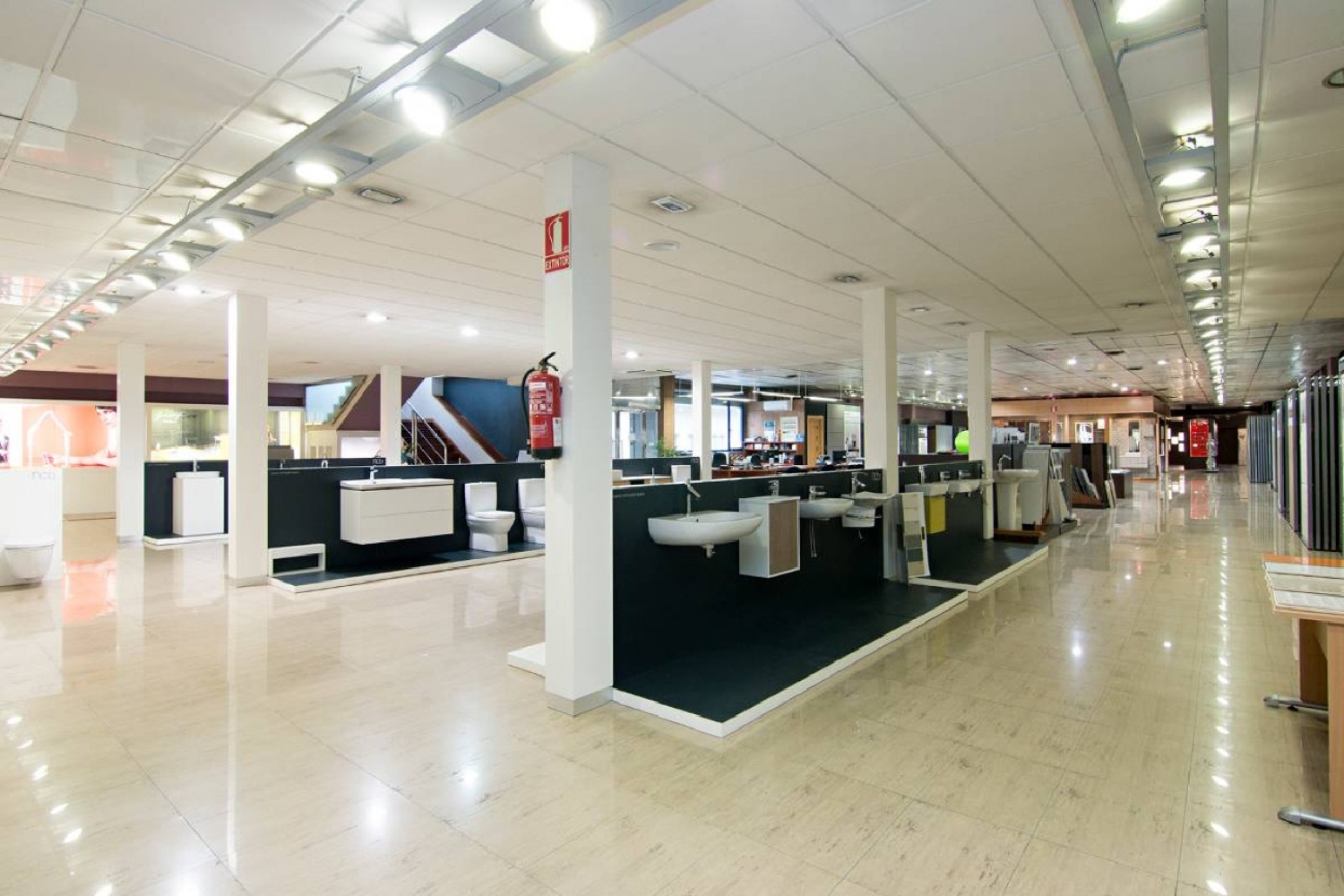 till salu butik Pulianas Vega De Granada 4