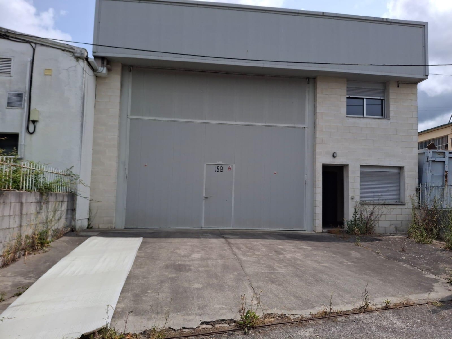  en venta comercio San Cibrao Das Viñas Ourense 4