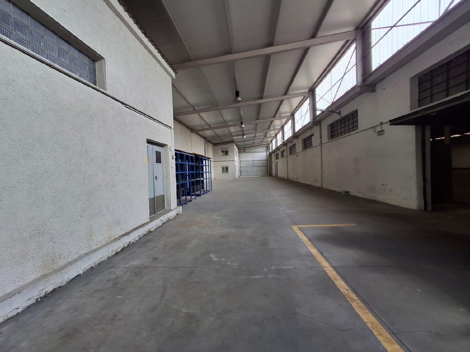  en venta comercio San Cibrao Das Viñas Ourense 8