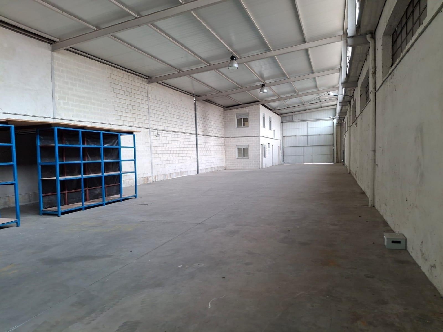  en venta comercio San Cibrao Das Viñas Ourense 7