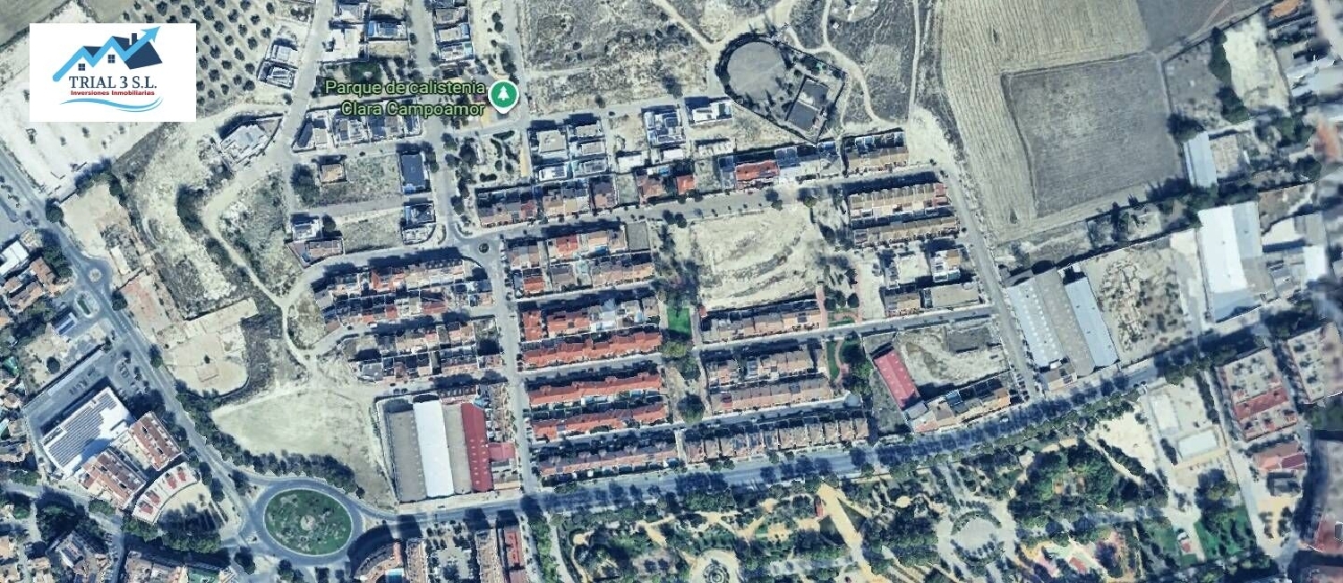  till salu förråd Úbeda Loma (La) 2