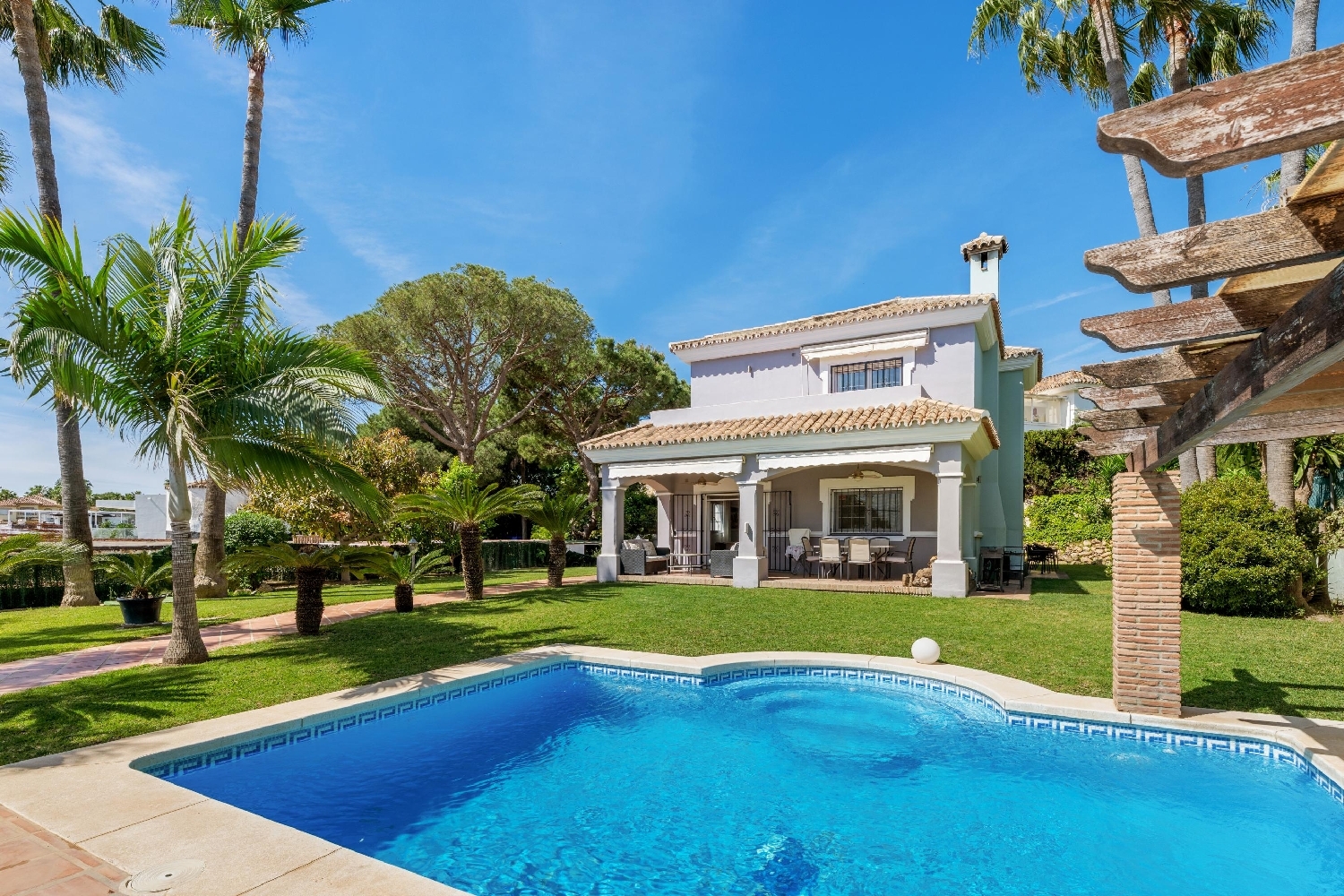 te koop villa Estepona Costa Del Sol Occidental 2