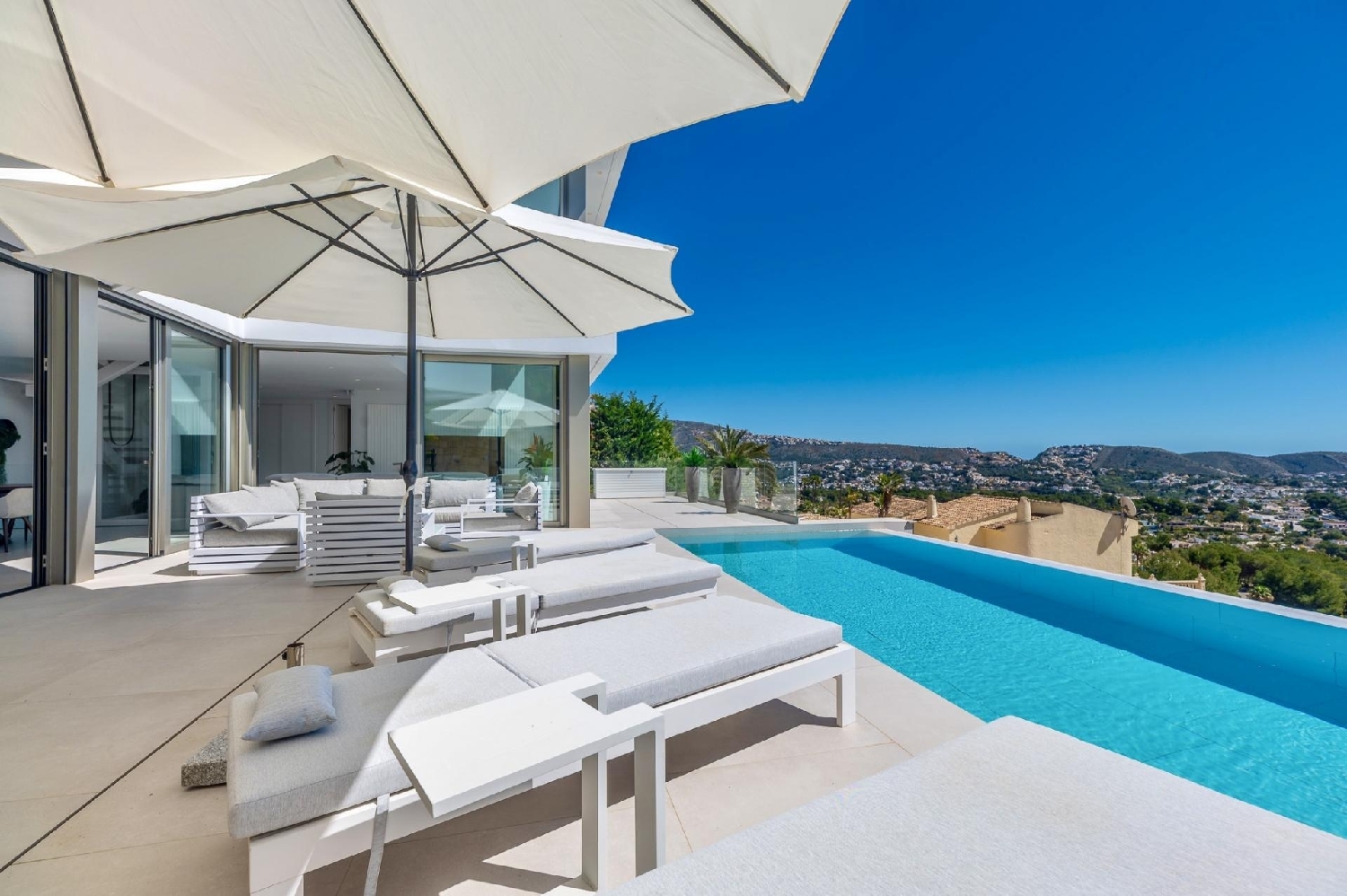  till salu villa Moraira Marina Alta 3