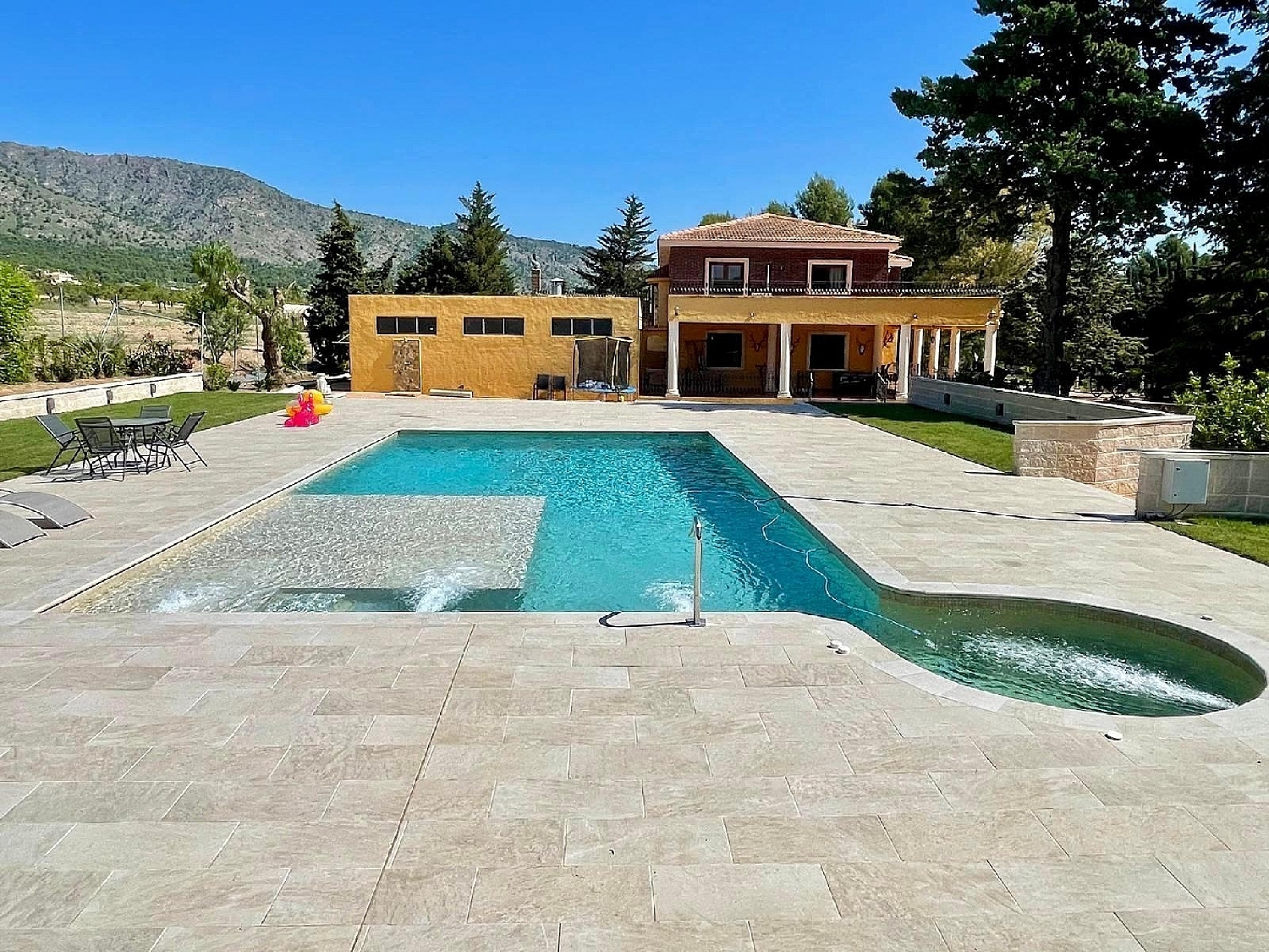 till salu villa Salinas Alt Vinalopó 1