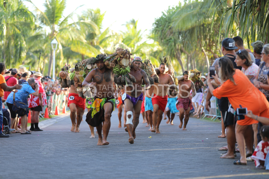 Tahiti, Race of fruit bearers, Tuaro Maohi, Polynesia
