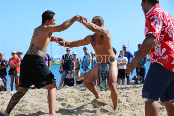 Tahiti, Two men wrestling, Traditional Wrestling Competition, Tuaro Maohi, Polynesia