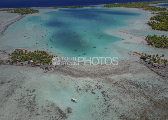 Rangiroa, Drone atoll, Ocean, French Polynesia, Tahiti, blue lagoon