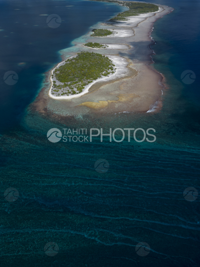 Pass of Raroia island,Drone atoll, Ocean, French Polynesia, Tahiti