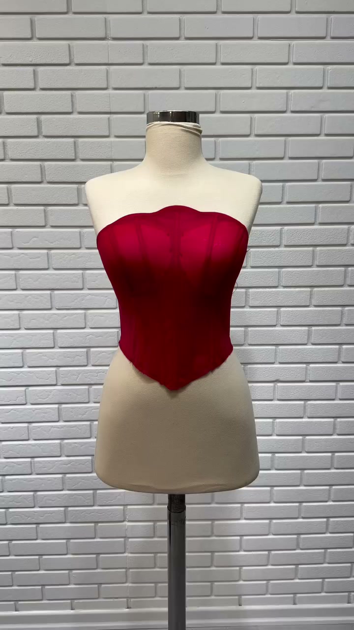 White Podium beden modeli 2026-10