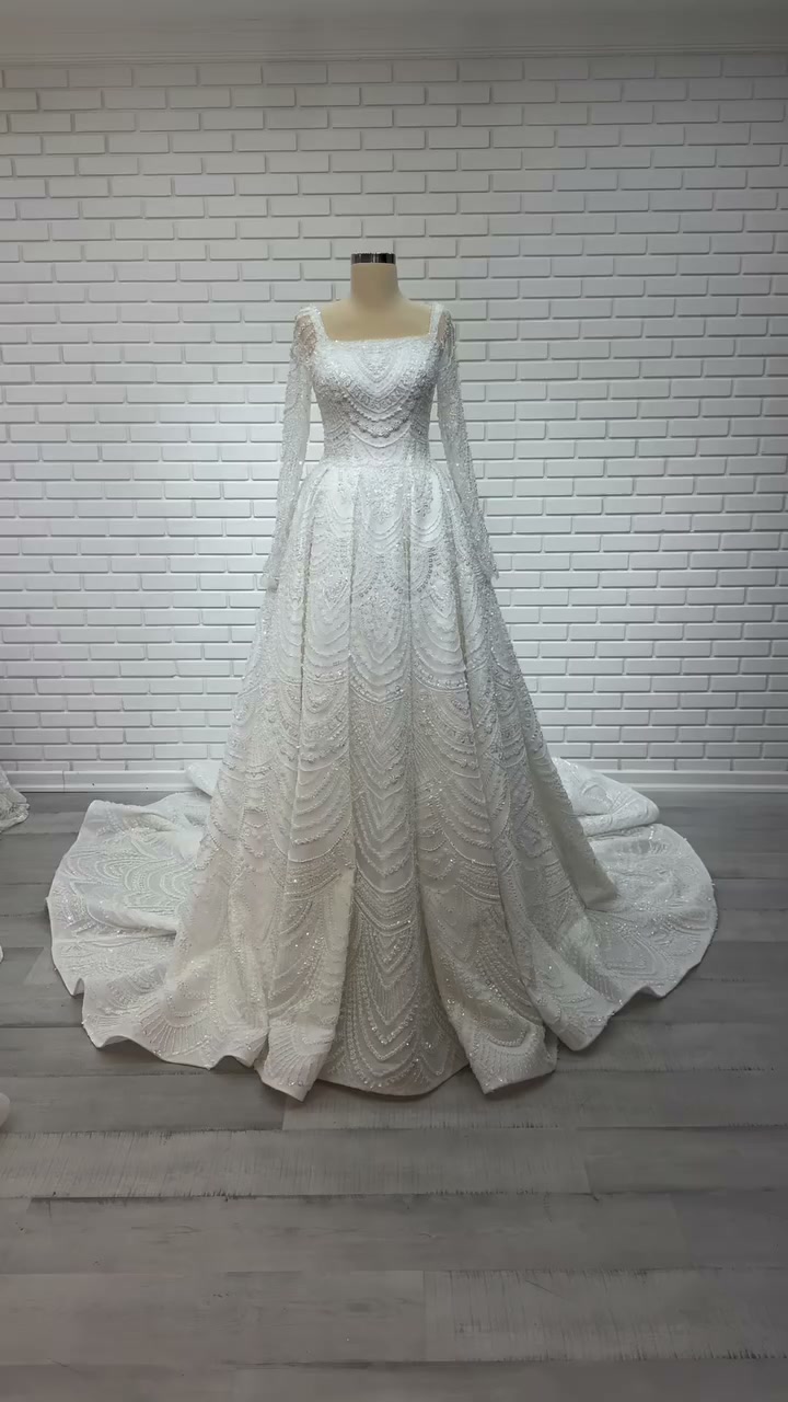 White Podium gelinlik modeli 2026-108
