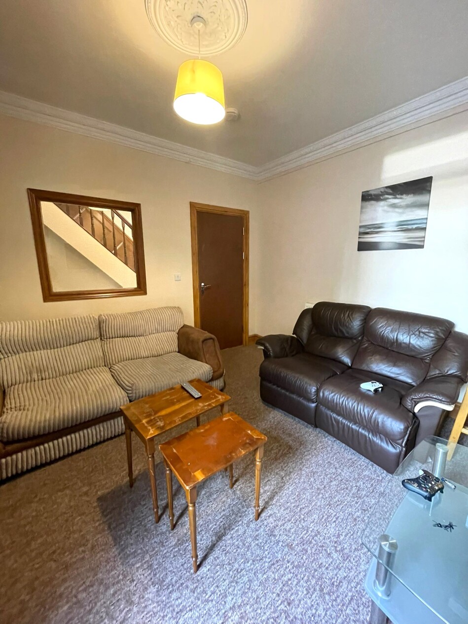 4 bedroom house for rent Danygraig Road, Swansea, SA1 8NF UniHomes