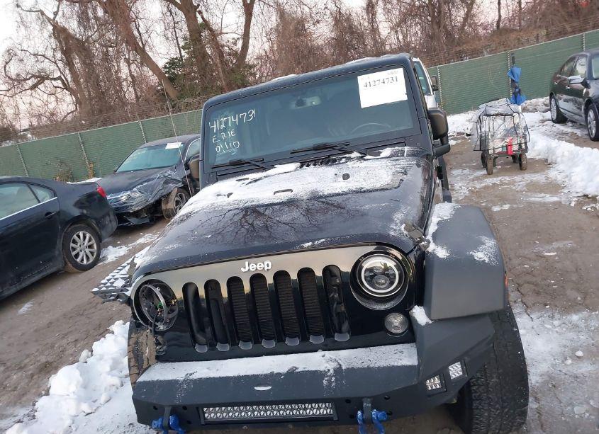 Thumbnail 5 of 2017 JEEP WRANGLER UNLIMITED SPORT 4X4