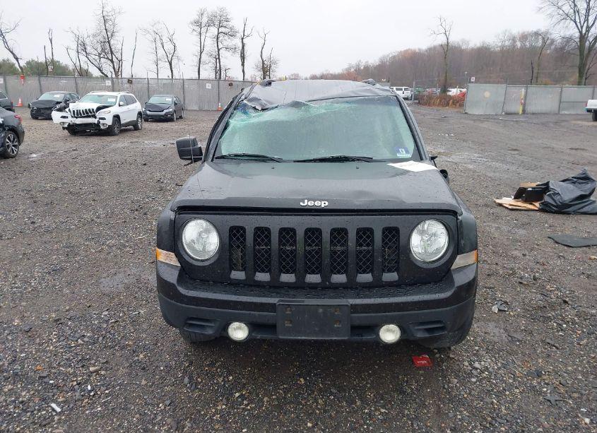 Thumbnail 3 of 2012 JEEP PATRIOT SPORT