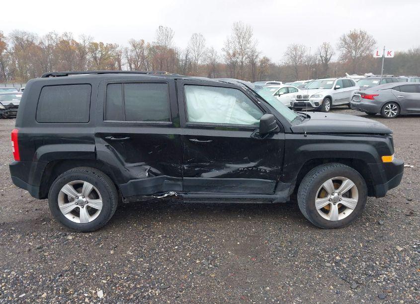 Thumbnail 4 of 2012 JEEP PATRIOT SPORT