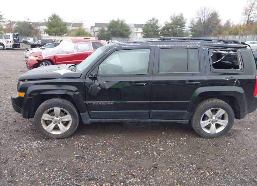 Thumbnail 5 of 2012 JEEP PATRIOT SPORT