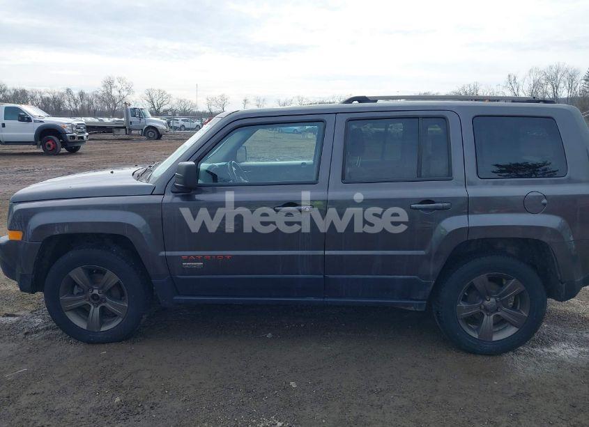 Thumbnail 6 of 2017 JEEP PATRIOT 75TH ANNIVERSARY EDITION FWD