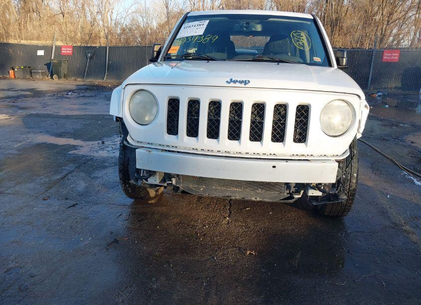 Thumbnail 14 of 2012 JEEP PATRIOT SPORT