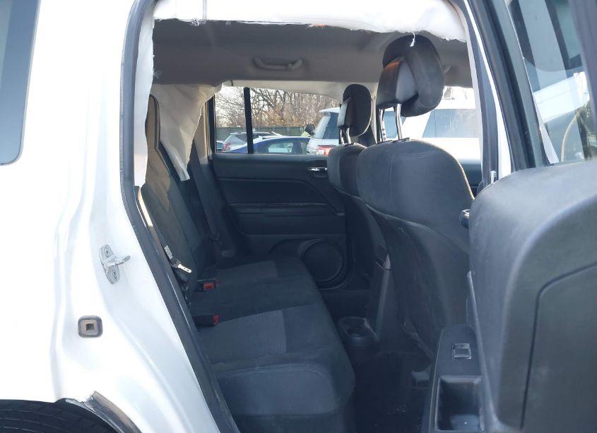 Thumbnail 16 of 2012 JEEP PATRIOT SPORT