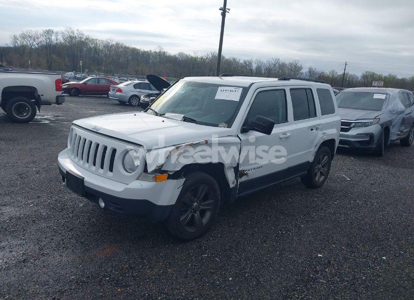 Thumbnail 4 of 2015 JEEP PATRIOT HIGH ALTITUDE EDITION