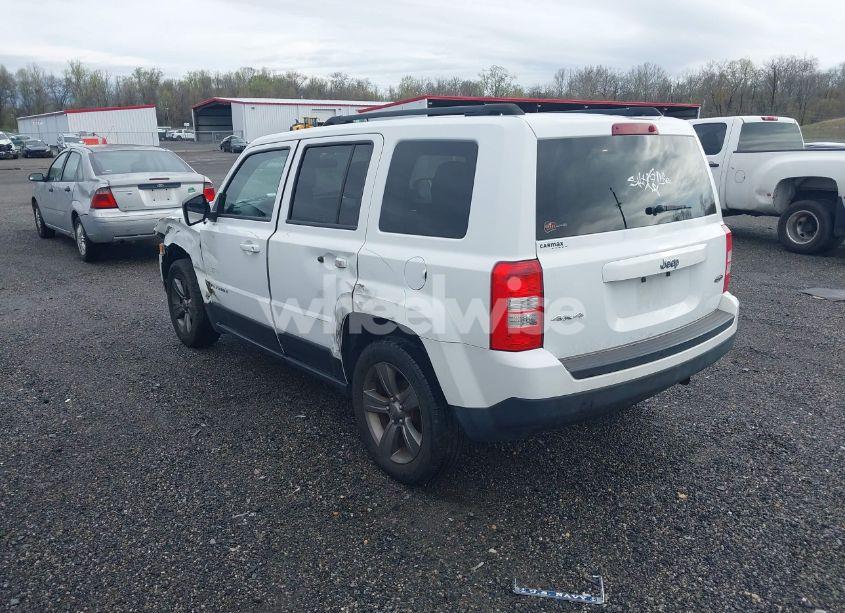 Thumbnail 5 of 2015 JEEP PATRIOT HIGH ALTITUDE EDITION
