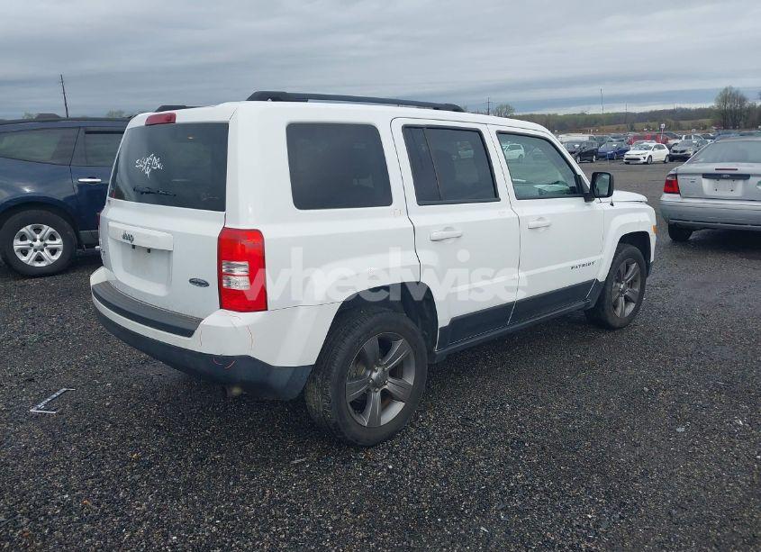 Thumbnail 6 of 2015 JEEP PATRIOT HIGH ALTITUDE EDITION
