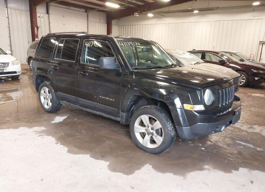 Photo of JEEP PATRIOT LATITUDE