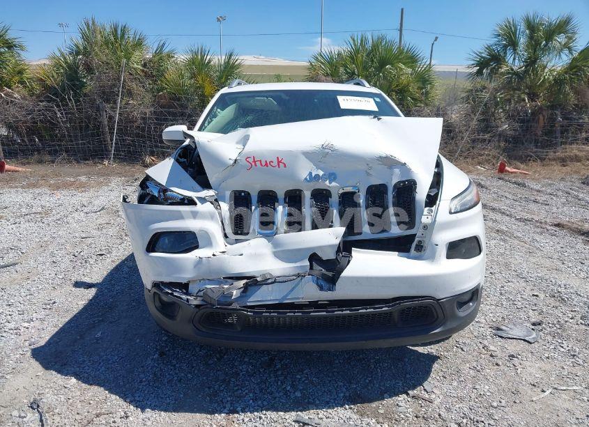 Thumbnail 4 of 2015 JEEP CHEROKEE LATITUDE