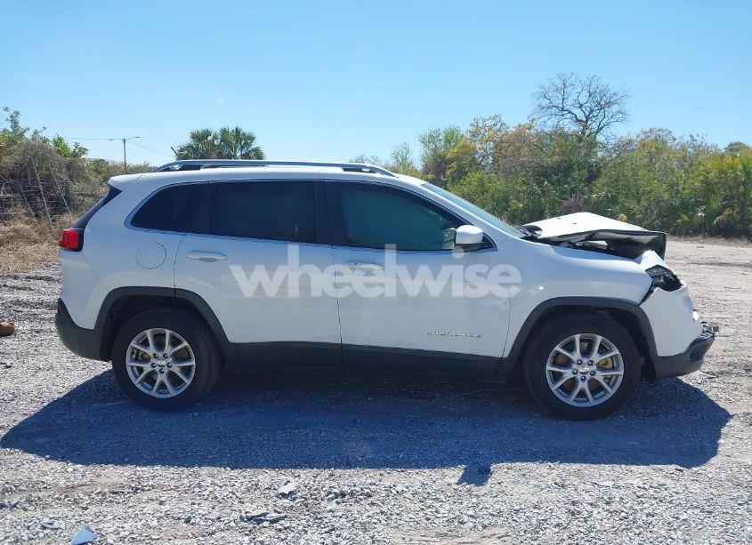 Thumbnail 5 of 2015 JEEP CHEROKEE LATITUDE