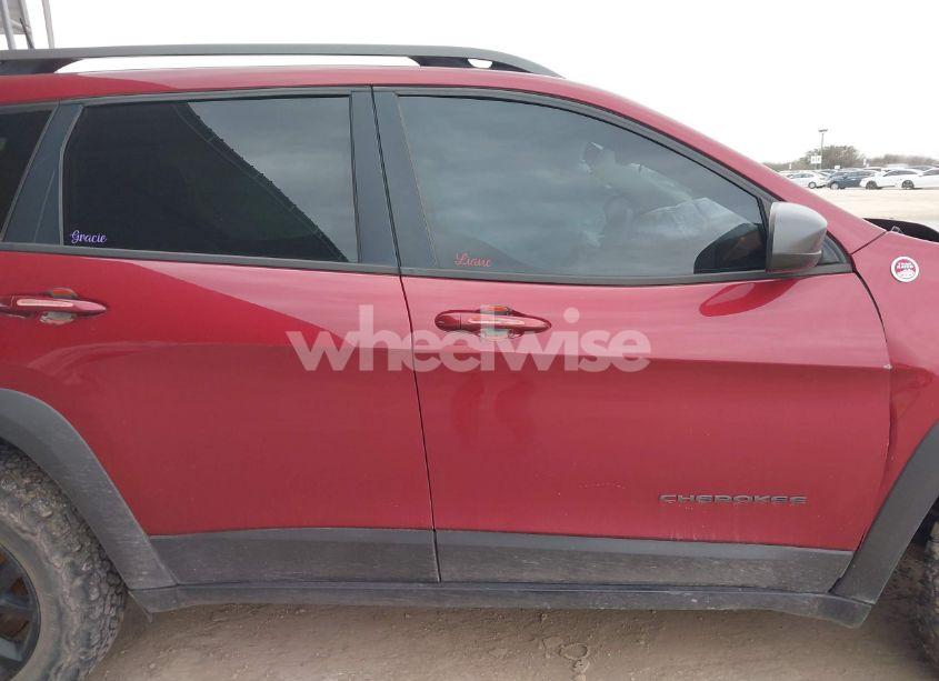 Thumbnail 5 of 2016 JEEP CHEROKEE TRAILHAWK