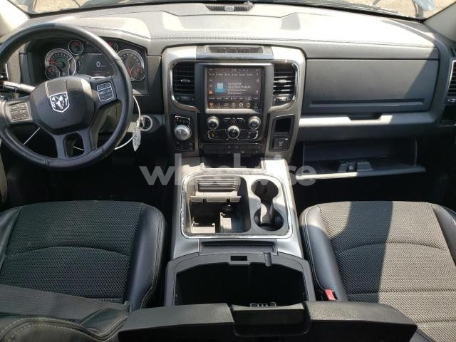 2016 RAM 1500 SPORT