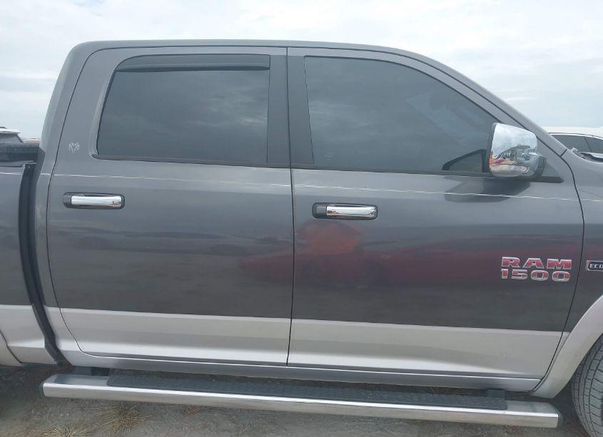Thumbnail 5 of 2016 RAM 1500 LARAMIE
