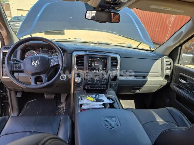 2018 RAM 1500 SPORT
