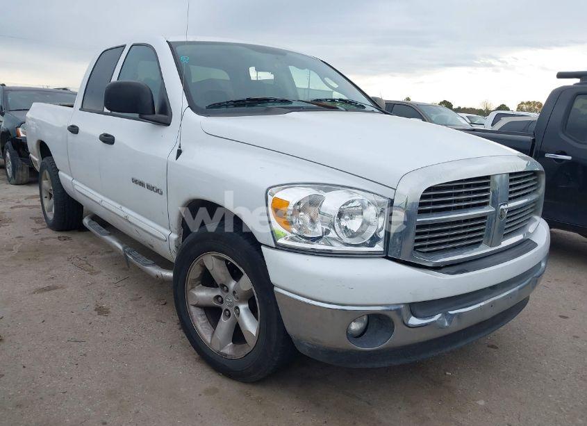 Photo of DODGE RAM 1500 SLT