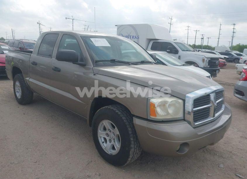 Photo of DODGE DAKOTA SLT
