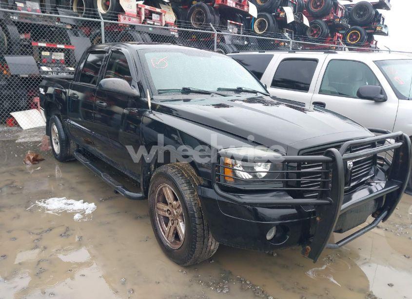Photo of DODGE DAKOTA SLT