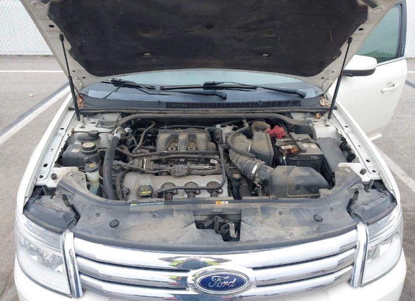 Thumbnail 2 of 2009 FORD TAURUS SE