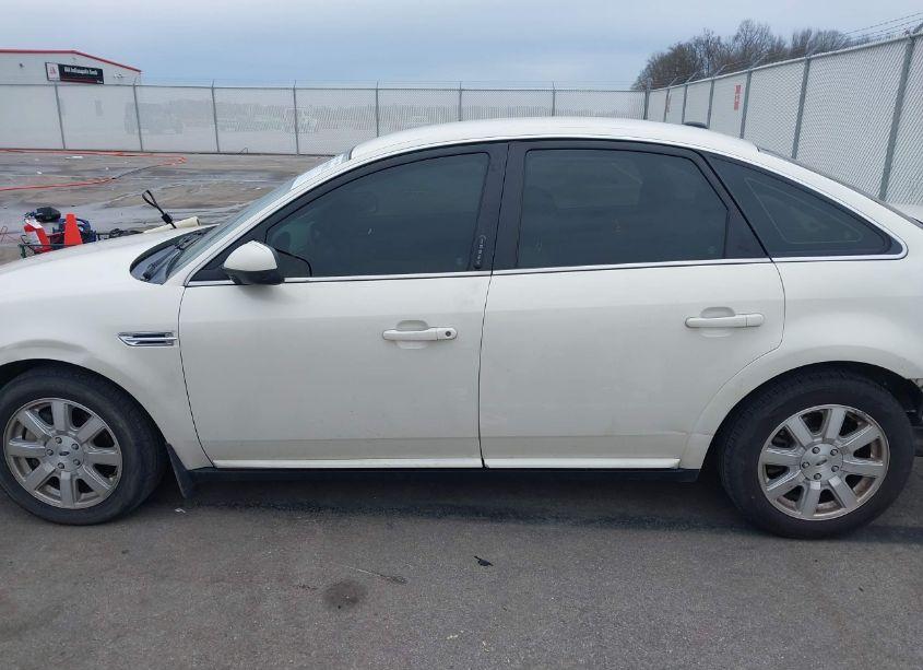 Thumbnail 6 of 2009 FORD TAURUS SE