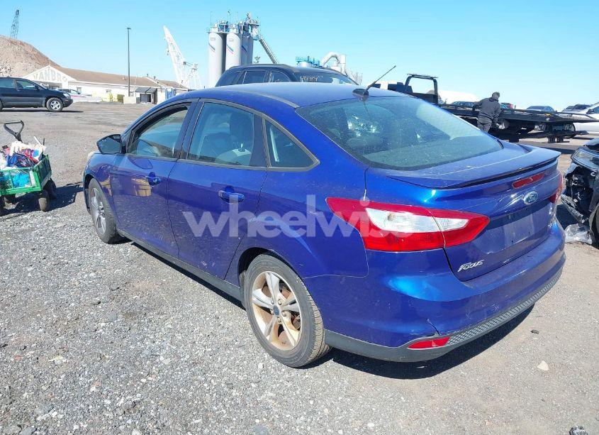 Thumbnail 8 of 2012 FORD FOCUS SE