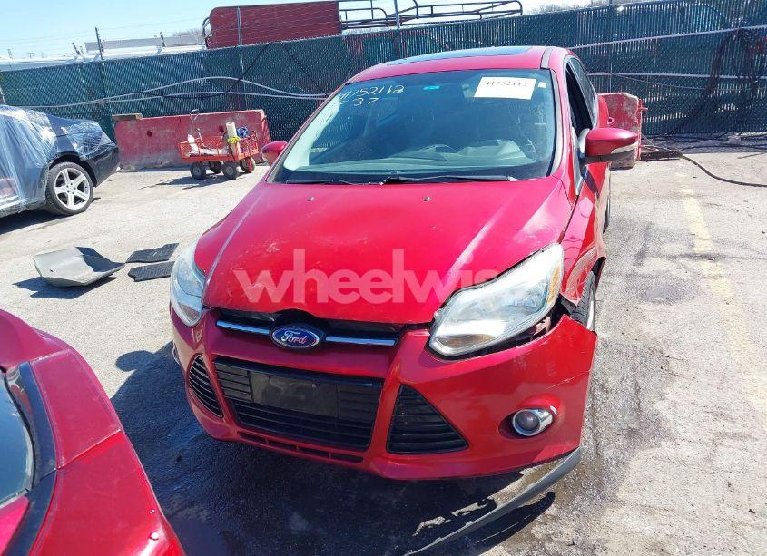 Thumbnail 4 of 2012 FORD FOCUS SE