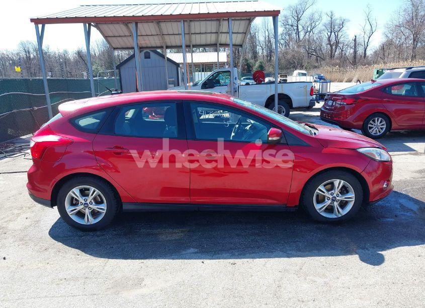 Thumbnail 5 of 2012 FORD FOCUS SE